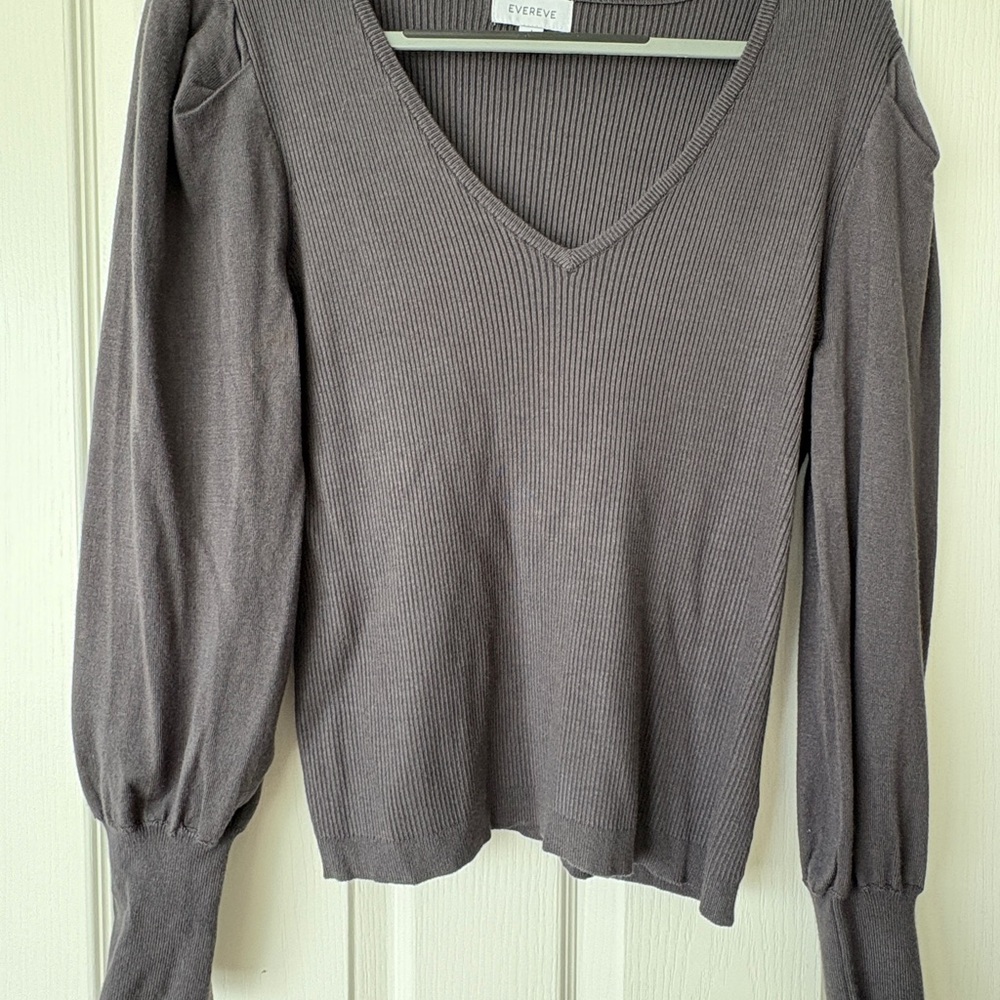 Evereve Gray Long Sleeve Top